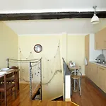 Maison Du Port Vieux * 圣雷默
