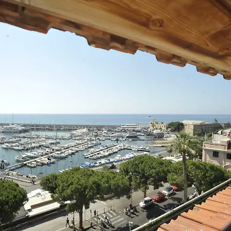 Maison Du Port Vieux Apartment Sanremo