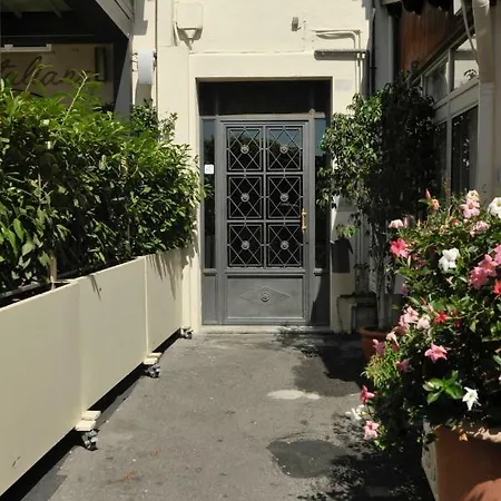 Apartment Maison Du Port Vieux Sanremo