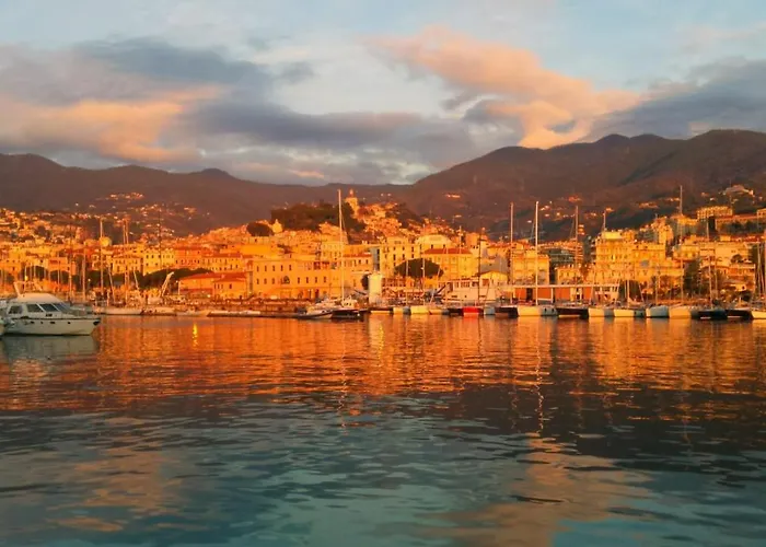 Lägenhet Maison Du Port Vieux Sanremo