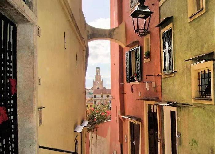 Lägenhet Maison Du Port Vieux Sanremo