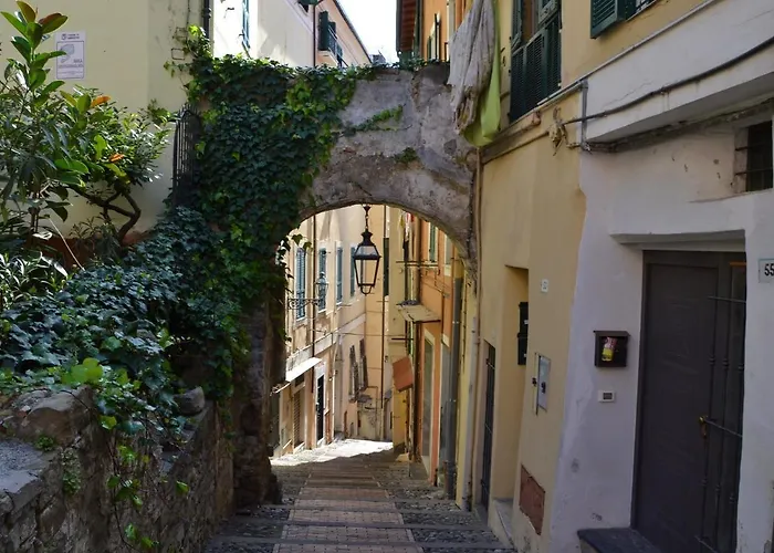 Lägenhet Maison Du Port Vieux Sanremo